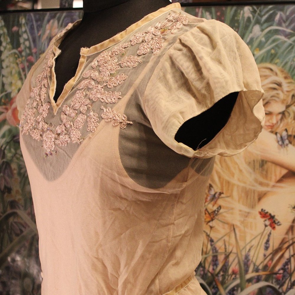 💛Vintage Cha Cha Vente Embroidered Top